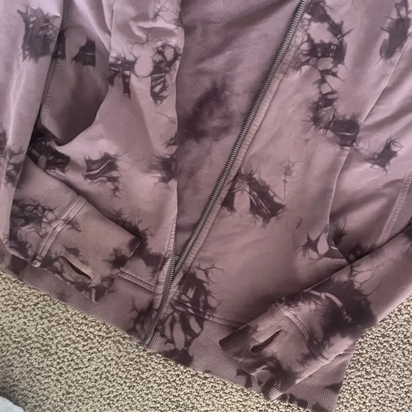 Lululemon jacket - Picture 5 of 6